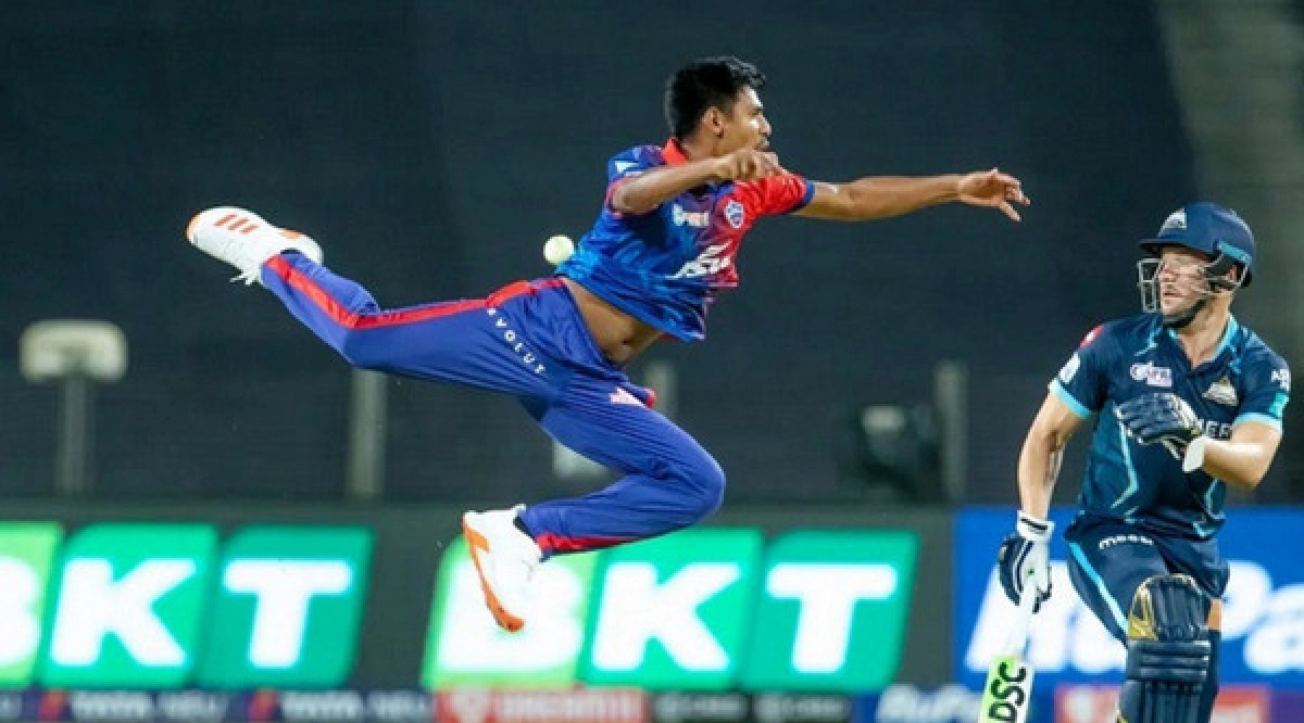 বাঁচা-মরার লড়াইয়ে দিল্লি একাদশে ফিরতে যাচ্ছে মোস্তাফিজ