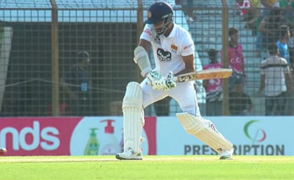ব্যাটিংয়ে লঙ্কান বাহিনি, দেখুন সর্বশেষ স্কোর
