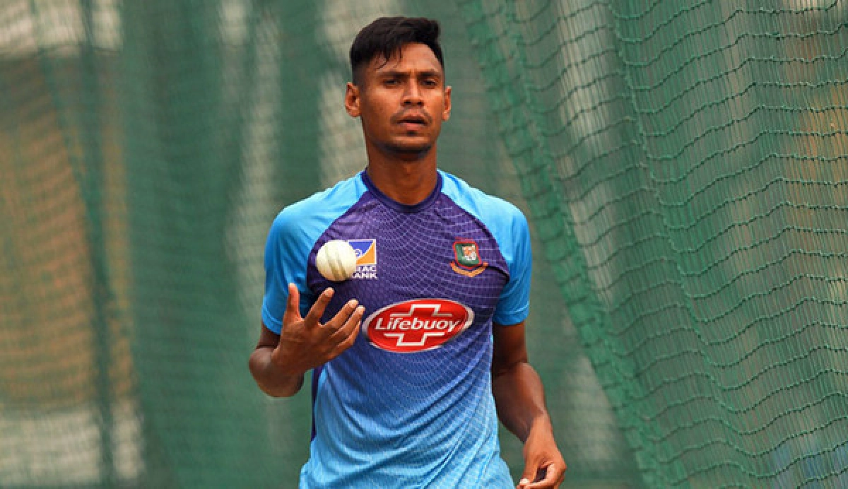 টেস্ট খেলা নিয়ে চূড়ান্ত সিদ্ধান্ত জানালেন মুস্তাফিজ