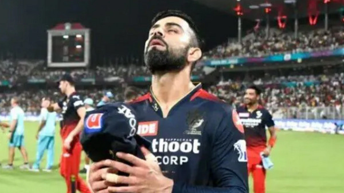 হারের ম্যাচে কোহলির ভুল ধরিয়ে দিল বীরেন্দ্র সেহওয়াগ