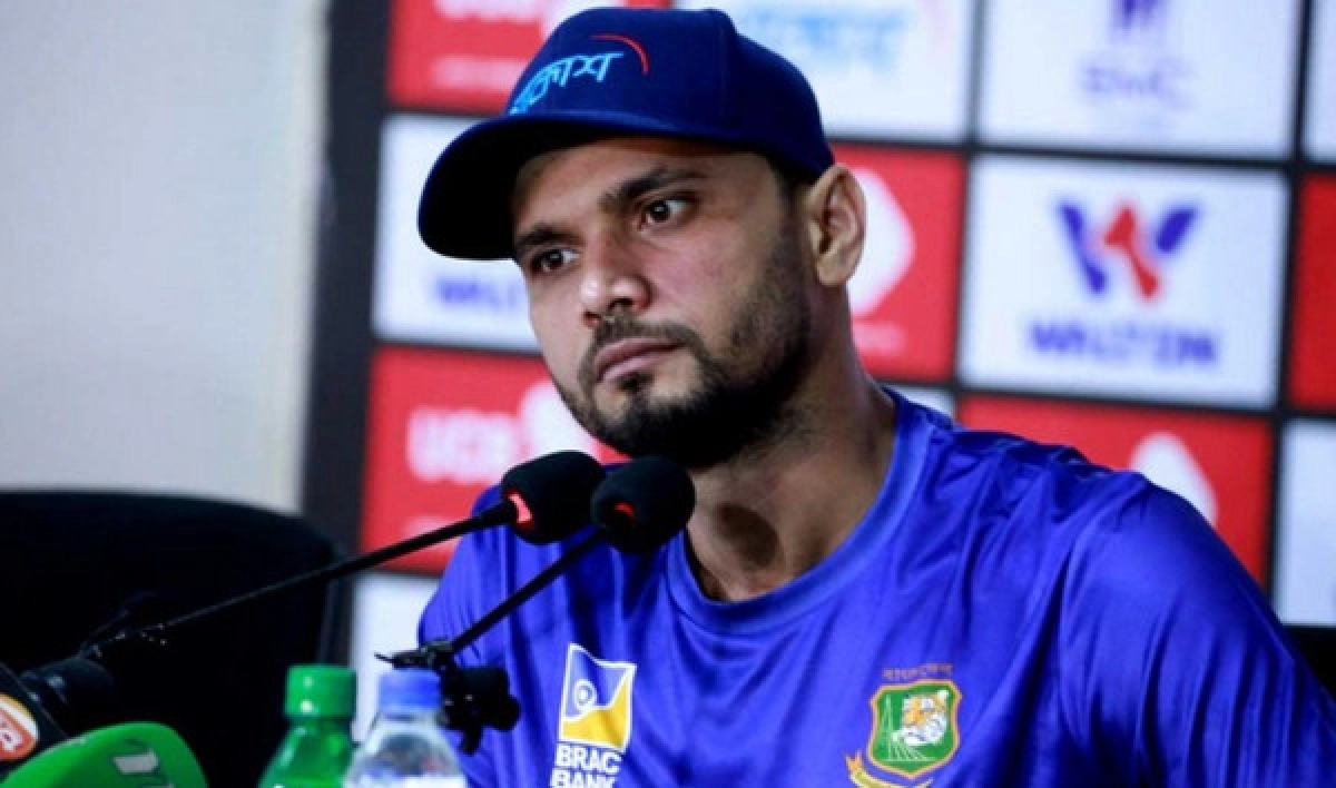 ‘এভাবে না হোক, সুন্দরভাবে হোক’- অবসর প্রসঙ্গে মাশরাফি