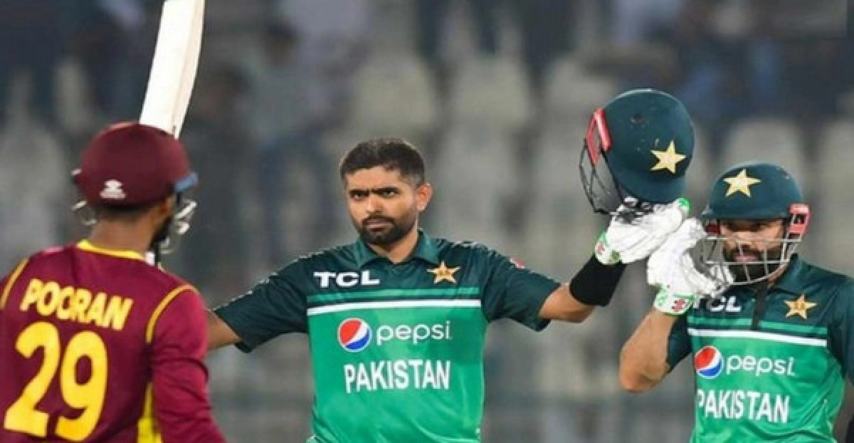 বাবরের হ্যাটট্রিক সেঞ্চুরিতে পাকিস্তানের বিশাল জয়