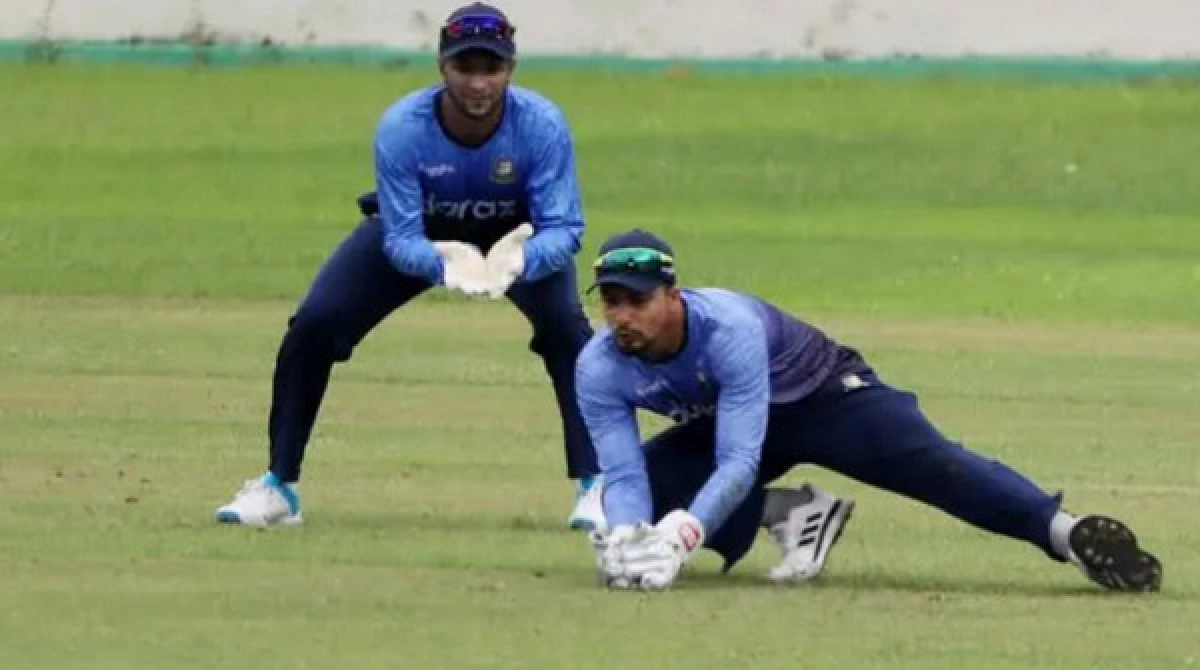 বাংলাদেশকে জয়ে ফেরাতে দুই ক্রিকেটারের উপর ভরসা করেন সাকিব