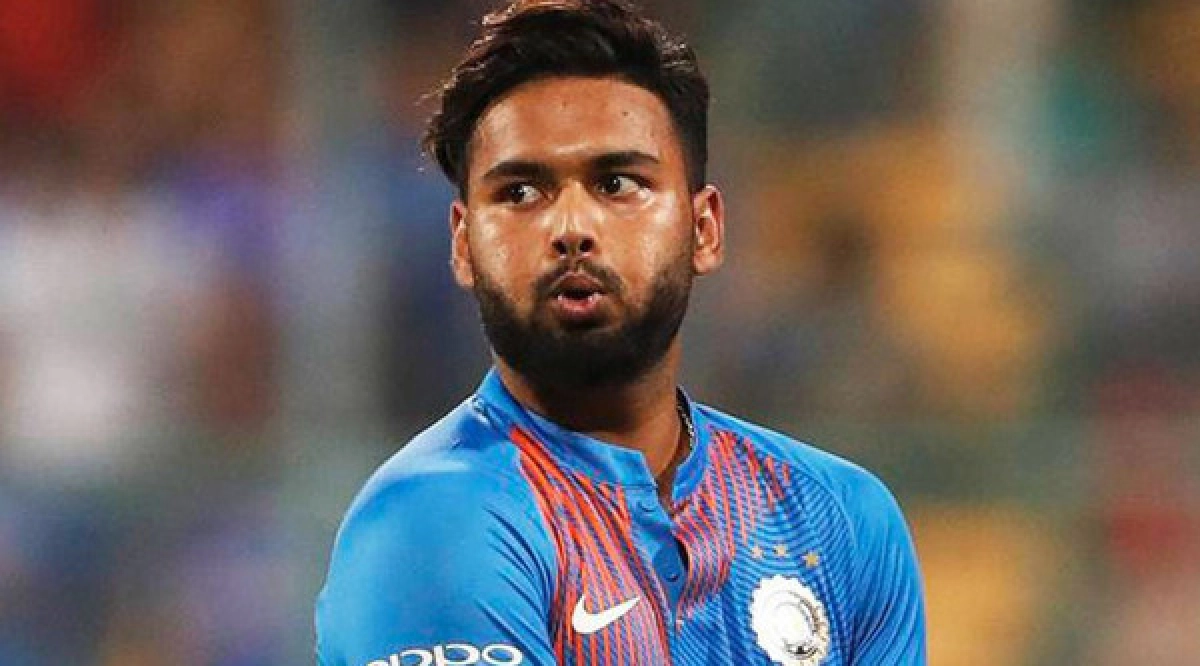 ঋষভ পন্তকে নিয়ে অদ্ভুত প্রশ্ন করলেন পাক সাবেক তারকা