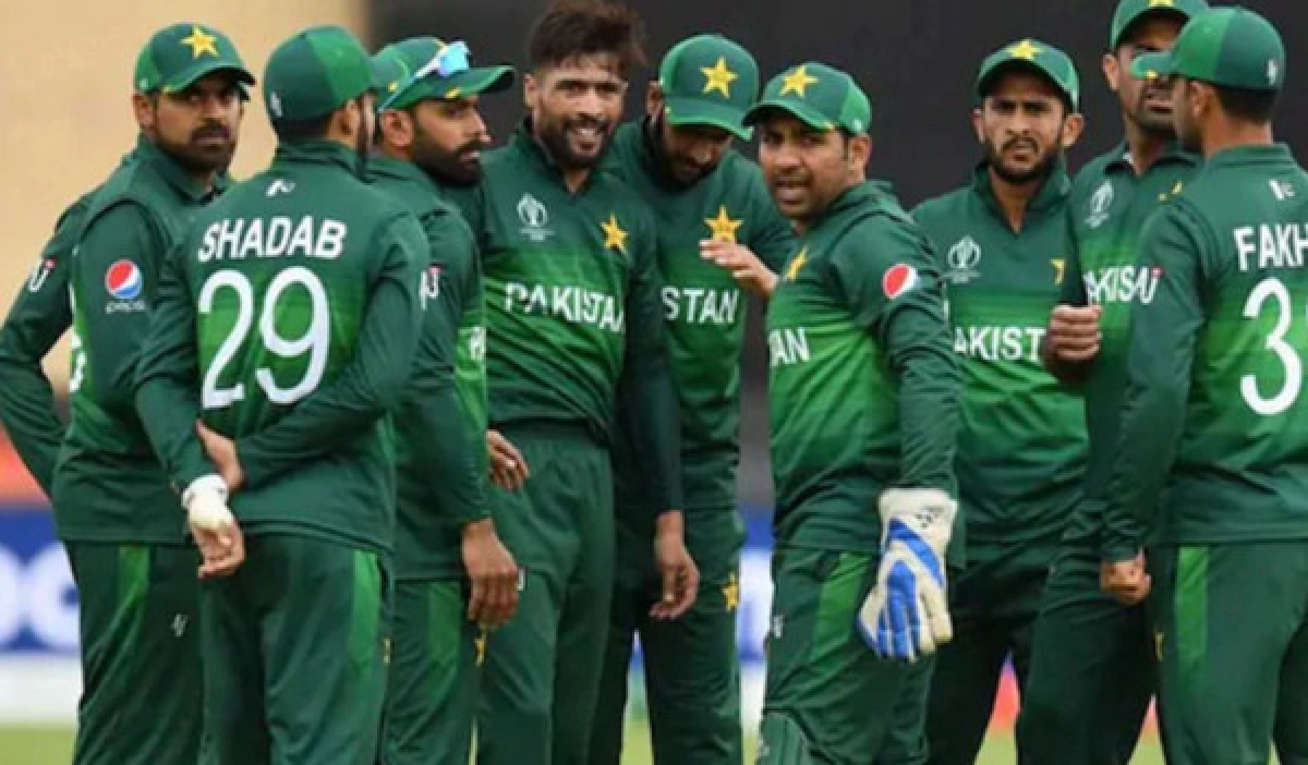 চমক দিয়ে পাকিস্তান ক্রিকেটারদের সুখবর দিলেন পিসিবি
