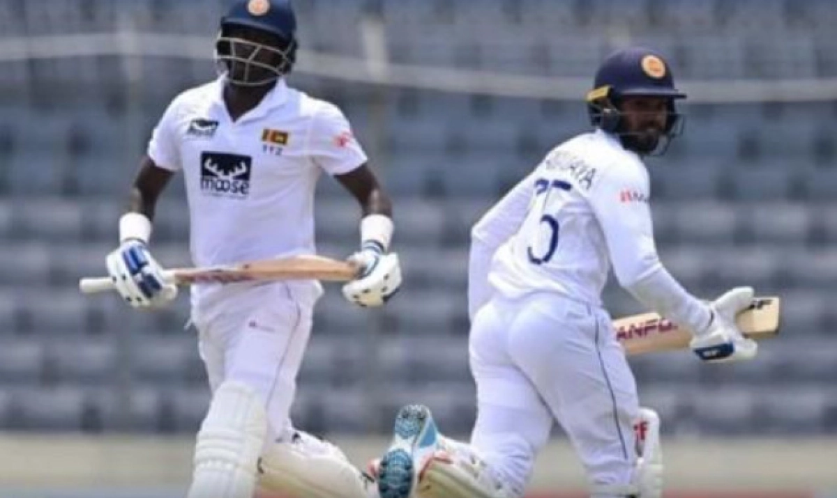 শ্রীলঙ্কা তিনশো ছাড়ালো, আক্ষেপ ম্যাথিউস-চান্দিমালের
