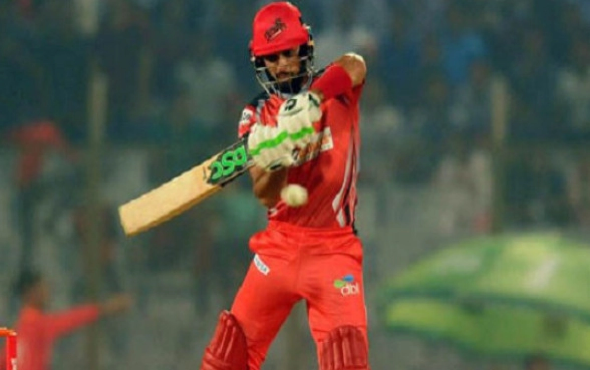 দুর্দান্ত ব্যাটিংয়ে সিকান্দার রাজা, দেখেনিন সর্বশেষ স্কোর