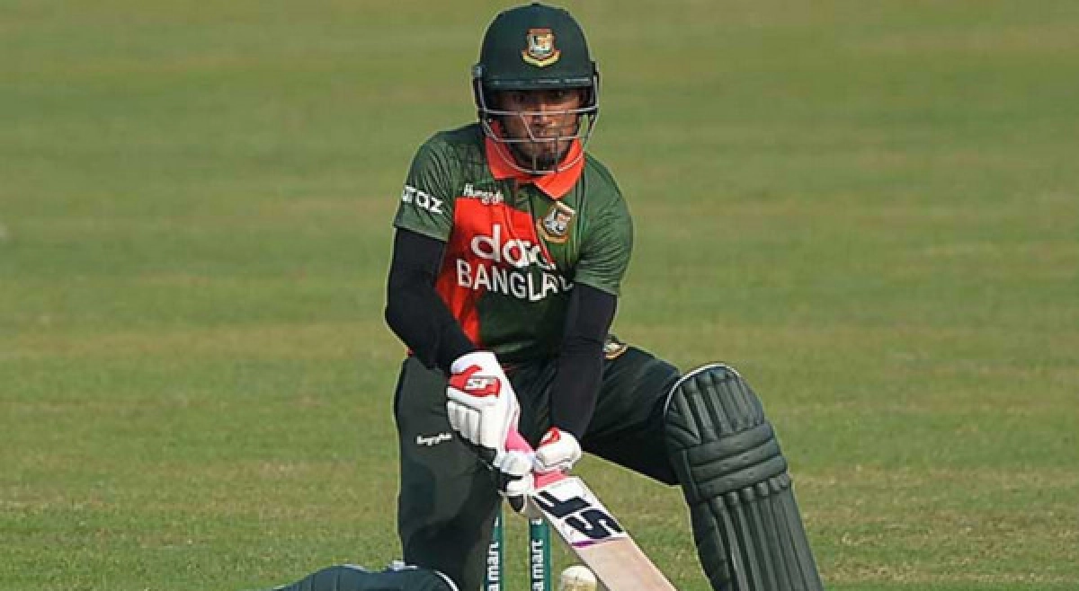 ব্যাটিংয়ে আফিফ, ৩৫ ওভার শেষ দেখে নিন সর্বশেষ স্কোর