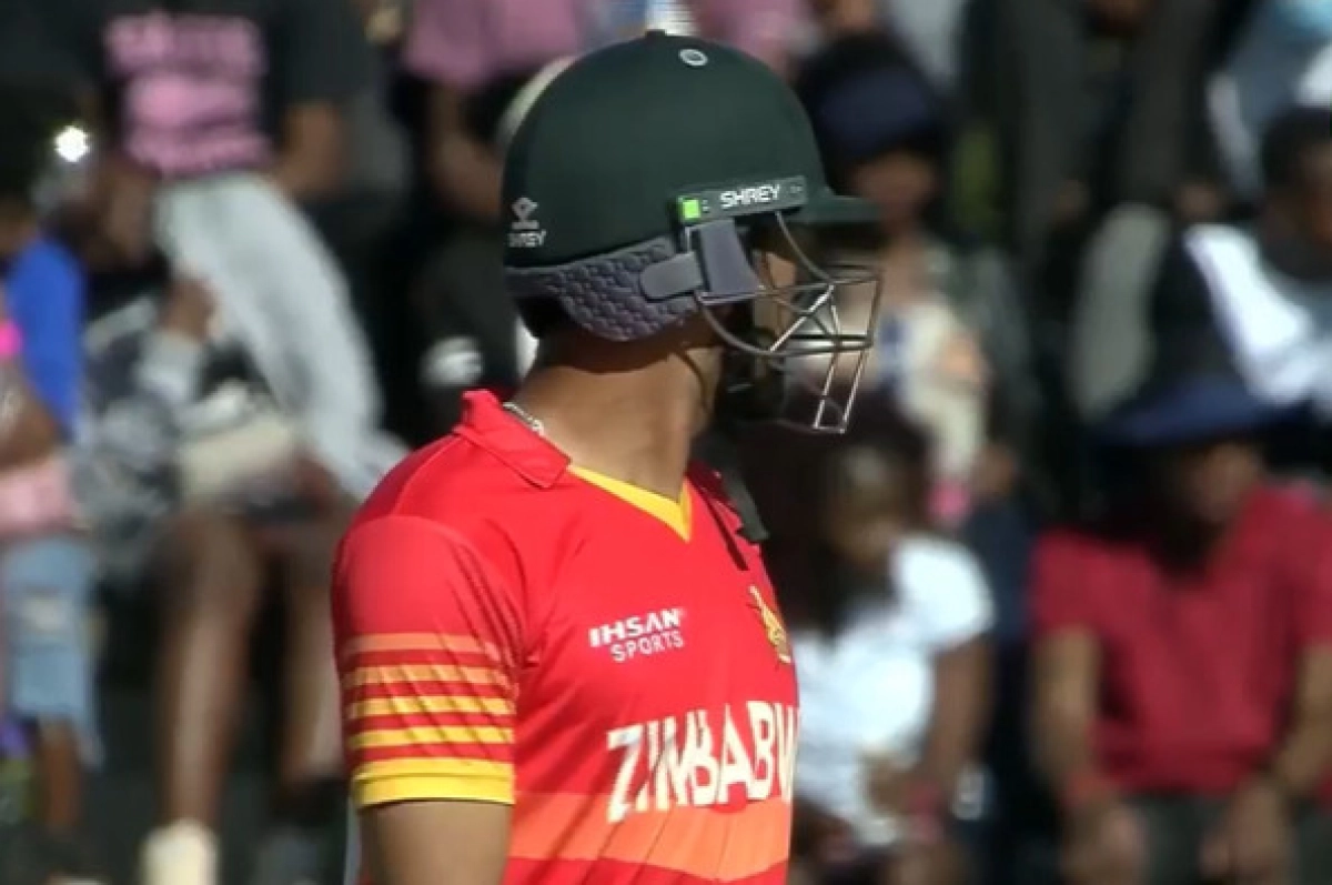 ১৬ ওভার শেষে দেখেনিন জিম্বাবুয়ের সর্বশেষ স্কোর