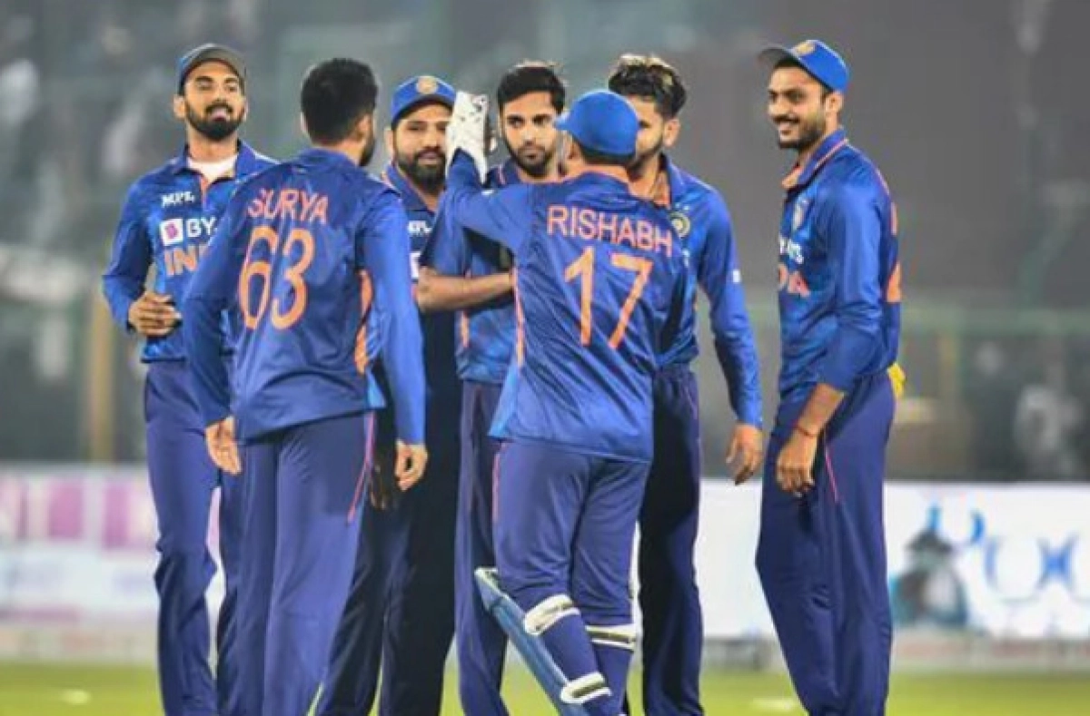 এবার তারকা ক্রিকেটারদের বাদ দিয়ে এশিয়া কাপের জন্য শক্তিশালী দল ঘোষণা করলো ভারত