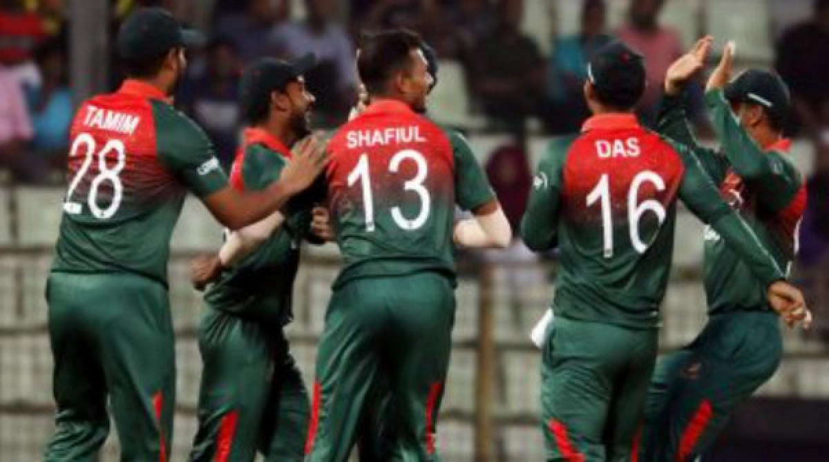 মাইলফলকের ম্যাচে এখন পর্যন্ত বড় লজ্জার সামনে দাঁড়িয়ে বাংলাদেশ