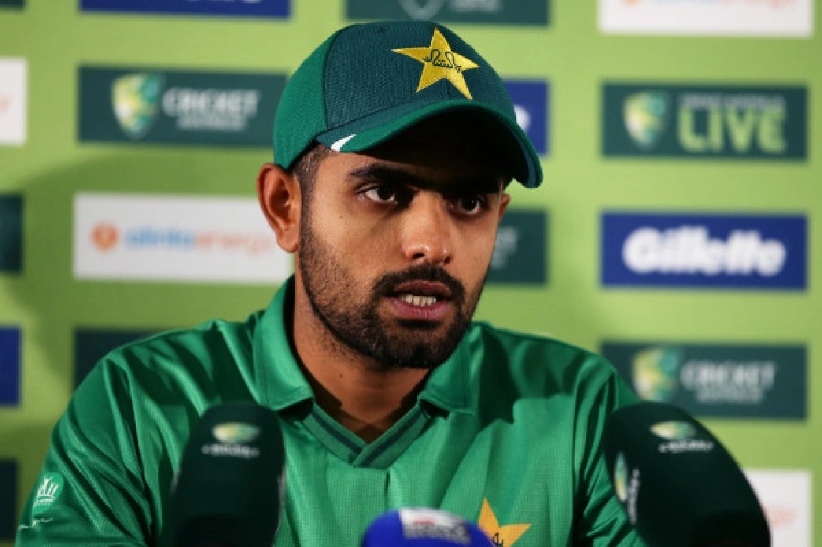 ‘আমাকে দেখে কি বুড়ো মনে হয়’ বাবর আজম
