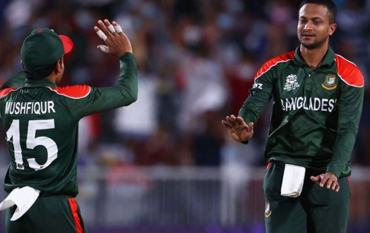 সাকিবের অনুরোধ অনায়েসেই মেনে নিল মুশফিক