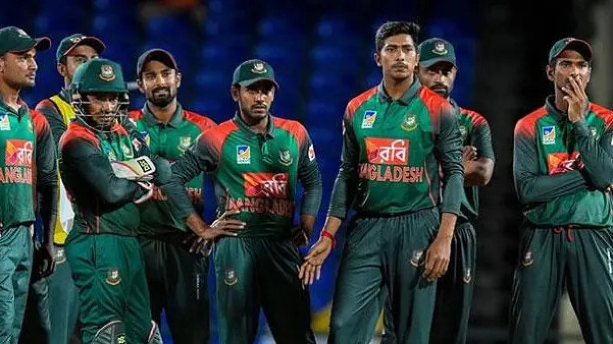 বিশ্বকাপের দল থেকে ছিটকে গেলেন দুই তান্ডবকারী ব্যাটার, বিবেচনায় আরো দু’জন