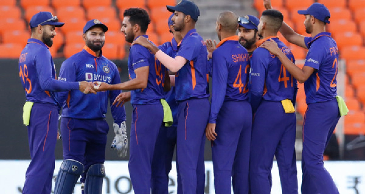 ছক্কা মারতেই ভালোবাসেন ভারতীয় এই তারকা ব্যাটার
