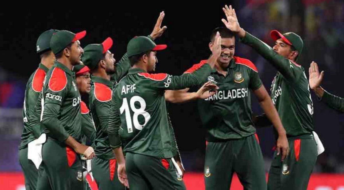 এমন শোচনীয় হারে কি বার্তা পেলো বাংলাদেশ