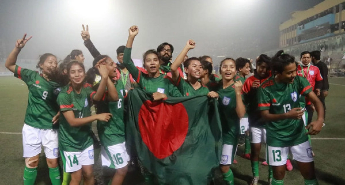দুর্দান্ত উড়তে থাকা সাফ জয়ী নারী ফুটবল দলকে বিশেষ বার্তা দিলেন প্রধানমন্ত্রী