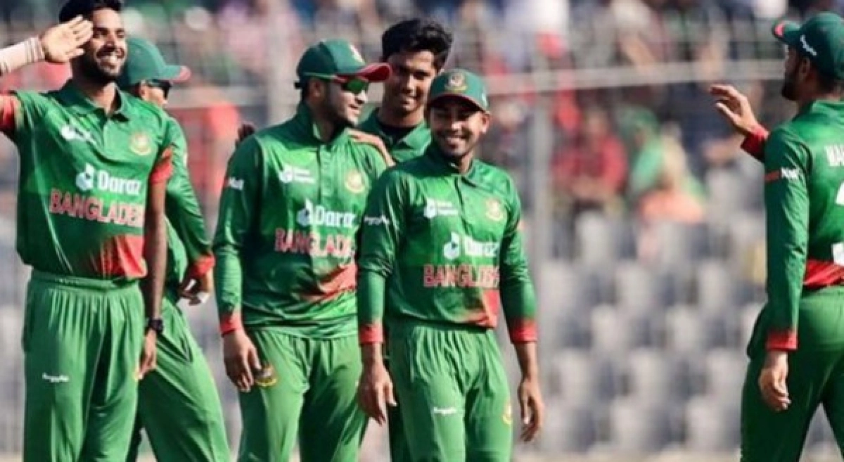 এবাদাতের দুর্দান্ত বোলিংয়ে আউট কোহলি, দেখুন সর্বশেষ স্কোর