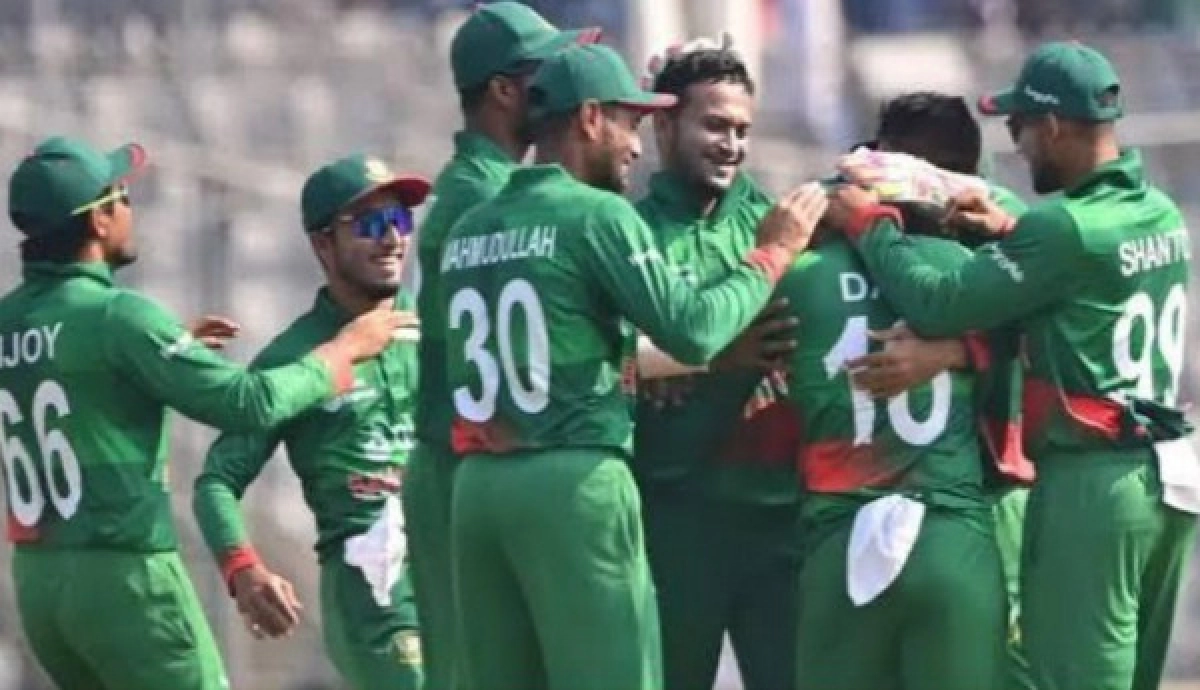 দুর্দান্ত লড়াইয়ে বাংলাদেশের বিশাল সিরিজ জয়