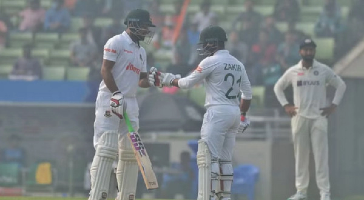২ উইকেট হারিয়ে চাপে বাংলাদেশ, দেখুন সর্বশেষ স্কোর