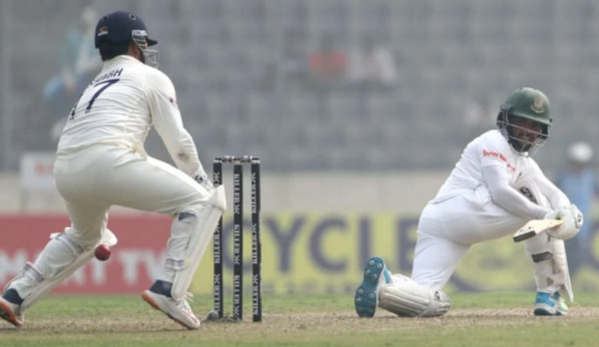 টানা দুই উইকেট হারিয়ে হতাশ বাংলাদেশ, দেখুন সর্বশেষ স্কোর