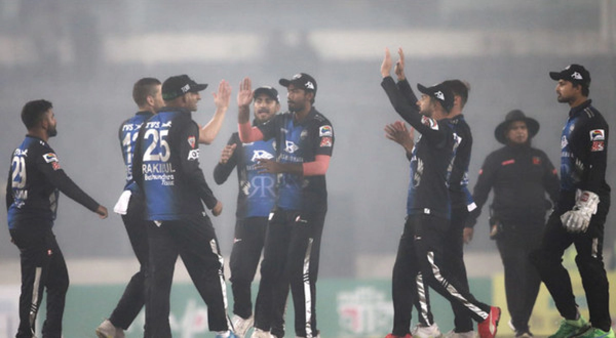 টানটান উত্তেজনায় শেষ হল কুমিল্লা-রংপুরের ম্যাচ, জেনে নিন ফলাফল