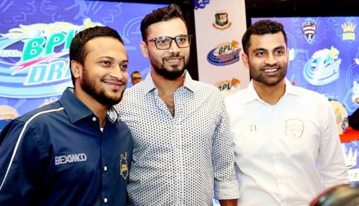 সাকিব-তামিমের অবসর নিয়ে মুখ খুললেন মাশরাফি