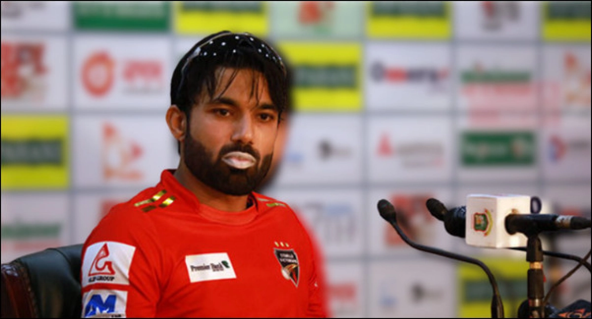 সংবাদিকদেরকে সরাসরি ‘না’ বলে দিলেন রিজওয়ান