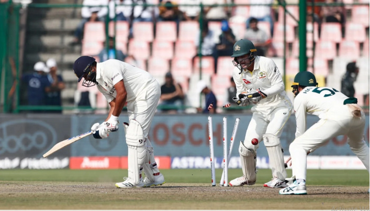বর্ডার গাভাস্কার টেস্টের ২য় দিনের খেলা শেষ, দেখেনিন সর্বশেষ স্কোর