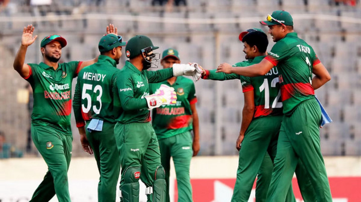 বাংলাদেশের সামনে বিশাল রানের লক্ষ্য ছুঁড়ে দিল ইংল্যান্ড, দেখুন স্কোর
