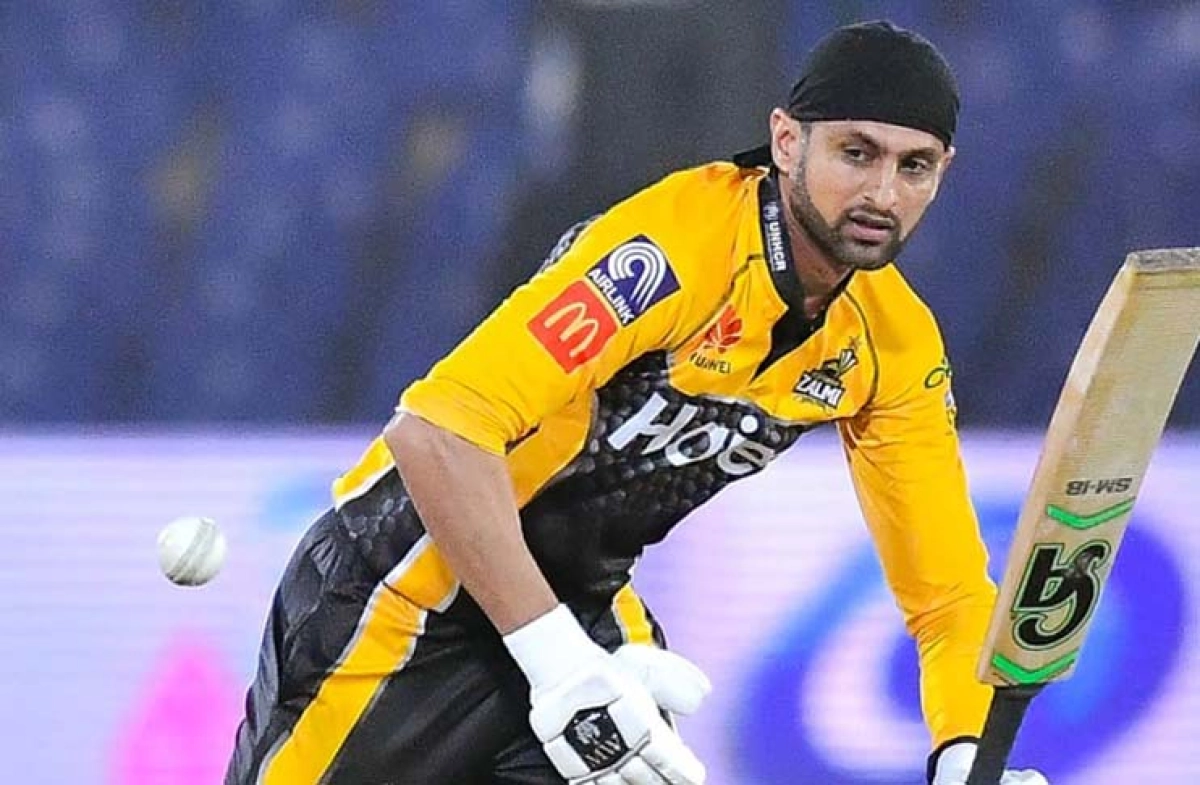 পিএসএলে শোয়েব মালিকের অদ্ভূত আউট, (দেখুন ভিডিও সহ)