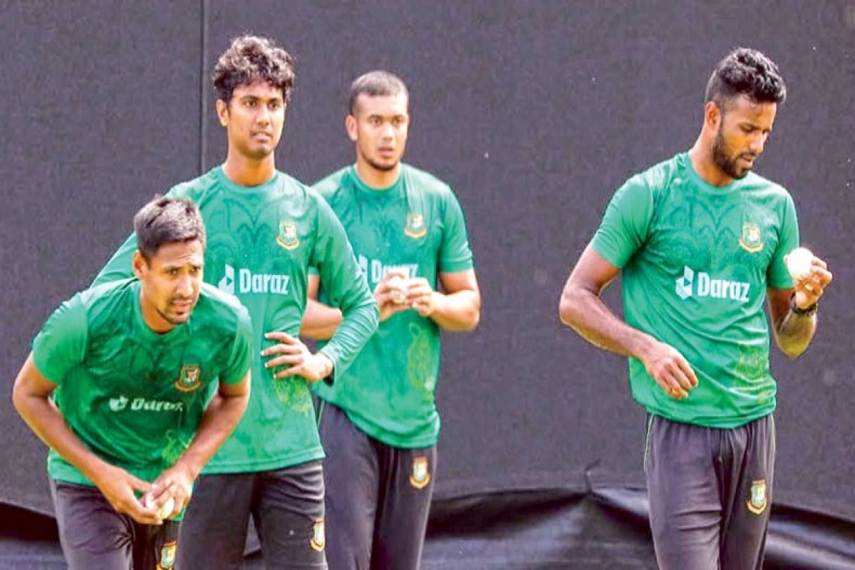 বিশ্বকাপের দৌঁড়ে কে এগিয়ে হাসান মাহমুদ নাকি মুস্তাফিজ