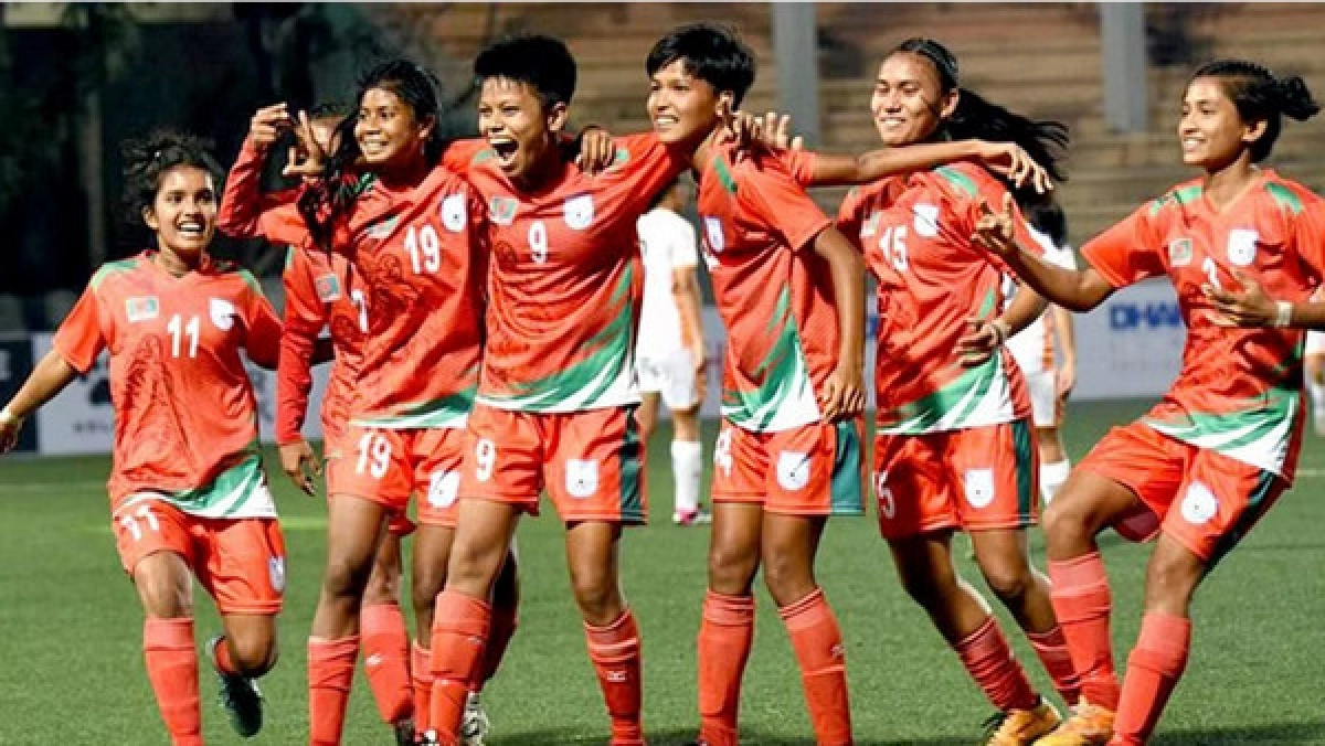 কঠিন পরীক্ষায় মাঠে নামছে বাংলাদেশ
