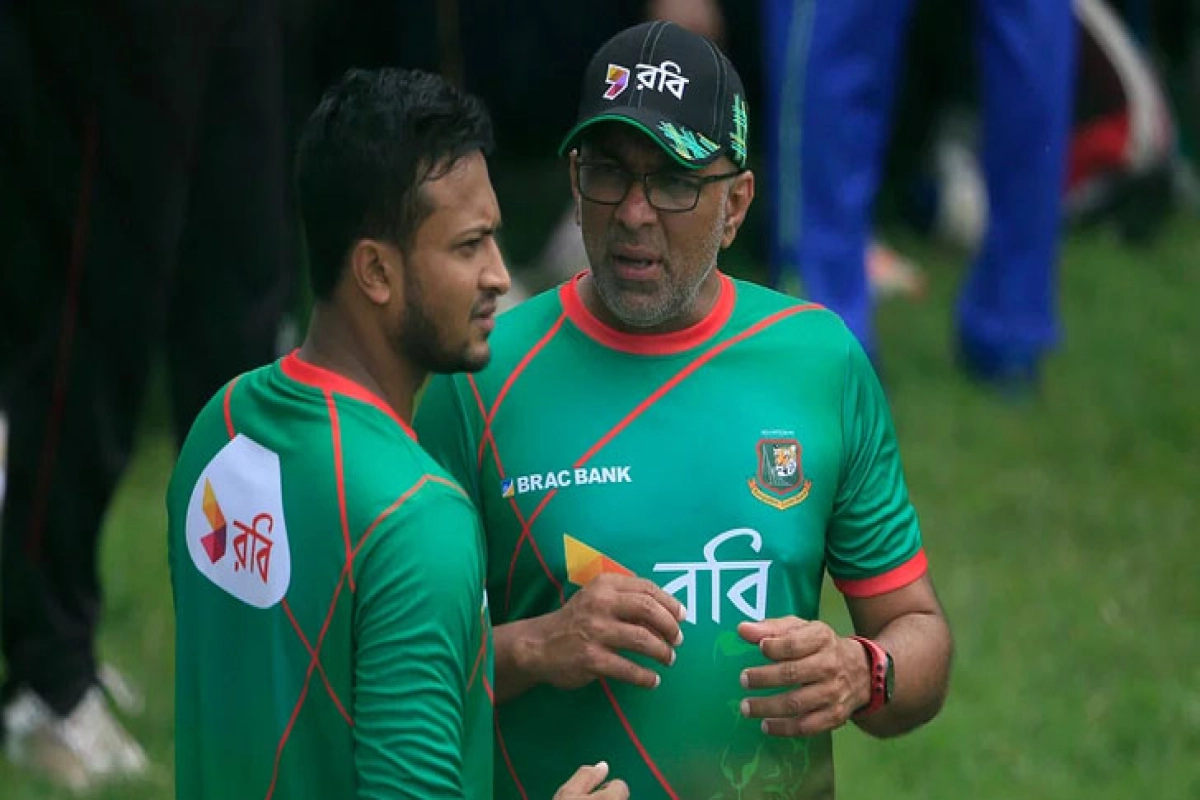 সাকিবকে নিয়ে একি বললেন হাথুরুসিংহে, জানুন আসল রহস্য