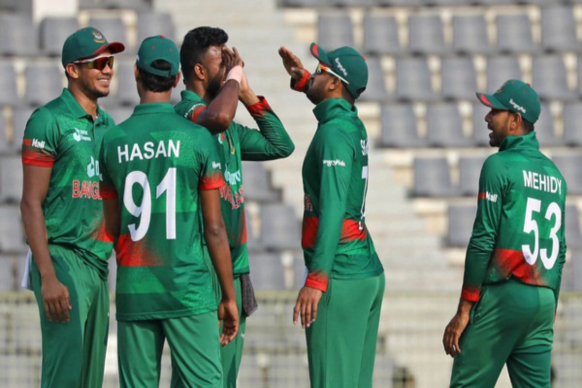 অবিশ্বাস্য কারনে এবাদতকে সাকিবের স্যালুট