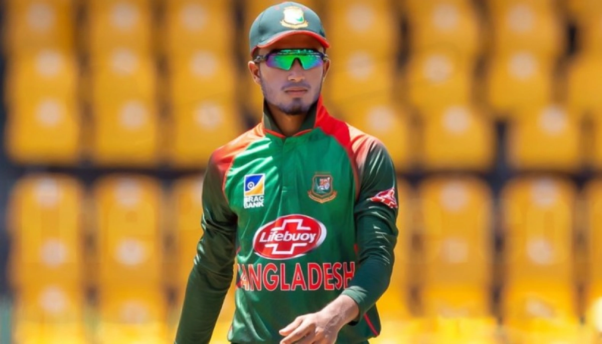 ‘চেহারার জন্য নয়, পারফরম্যান্সের জন্য বাদ আফিফ’