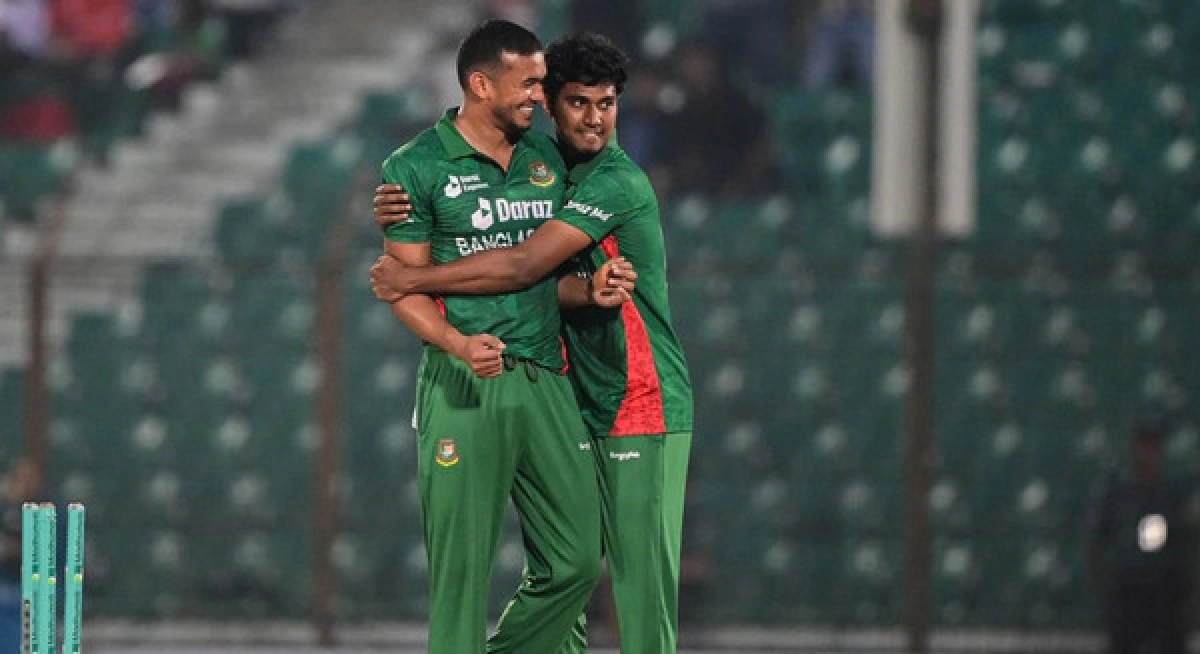 তাসকিনের দুর্দান্ত ৪ উইকেটে বাংলাদেশের বিশাল জয়