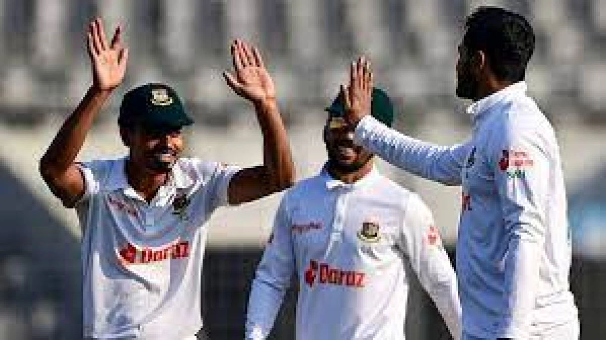 প্রথম সেশনেই ২টি রিভিও হারিয়েছে বাংলাদেশ