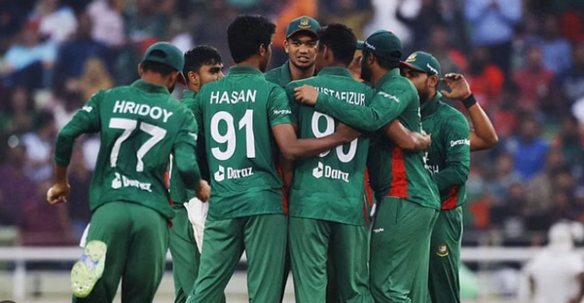 এক চমক দিয়ে আয়ারল্যান্ডের বিপক্ষে দল ঘোষণা করলেন বাংলাদেশ