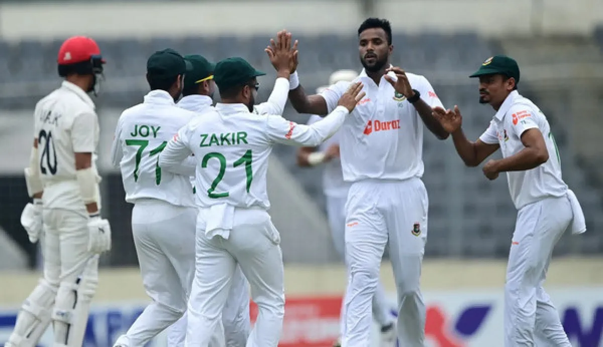 বাংলাদেশী বোলারদের আক্রমনে ব্যাটিং বিপর্যয়ে আফগানরা, দেখুন সর্বশেষ ফলাফল