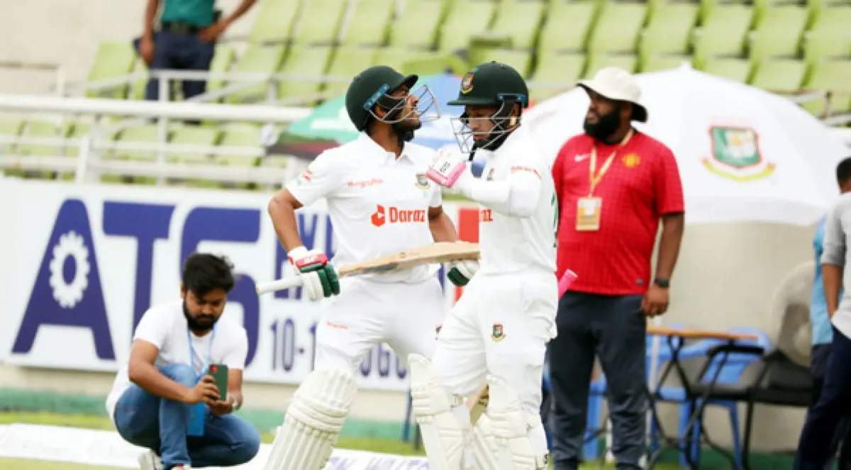 অলআউট আফগান, বিশাল রানের লিড নিয়ে ব্যাটিংয়ে বাংলাদেশ