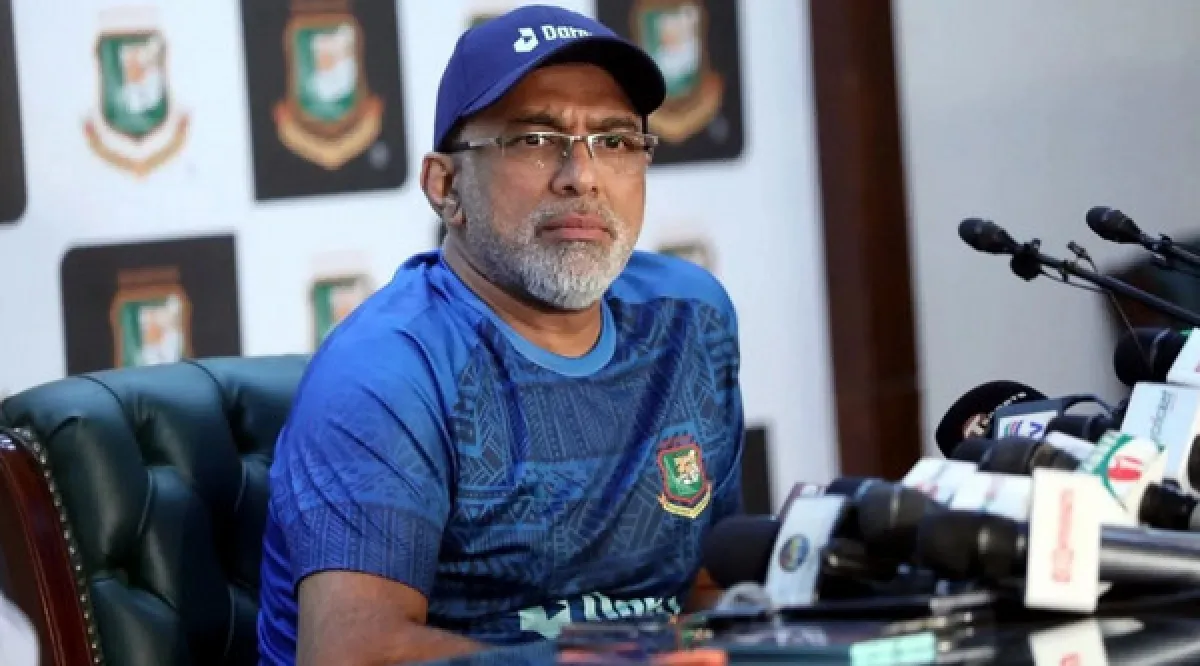বাংলাদেশের এমন সাফল্যের পরে দলে নিয়ে অবিশ্বাস্য মন্তব্য করলেন কোচ হাথুরুসিংহে