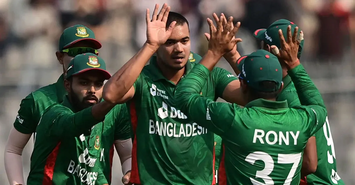টি-টেন লিগে দল পেয়েছেন বাংলাদেশের যে দুই ক্রিকেটার