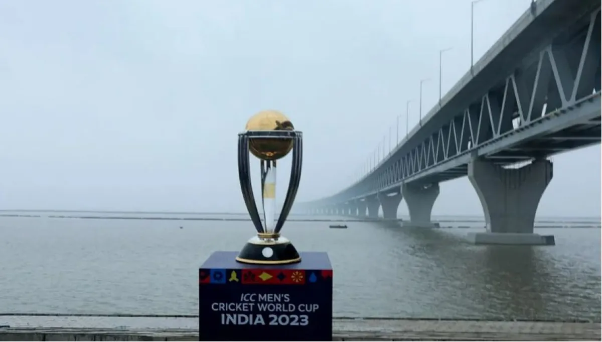 স্বপ্নের পদ্মা সেতুতে বিশ্বকাপ ট্রফি
