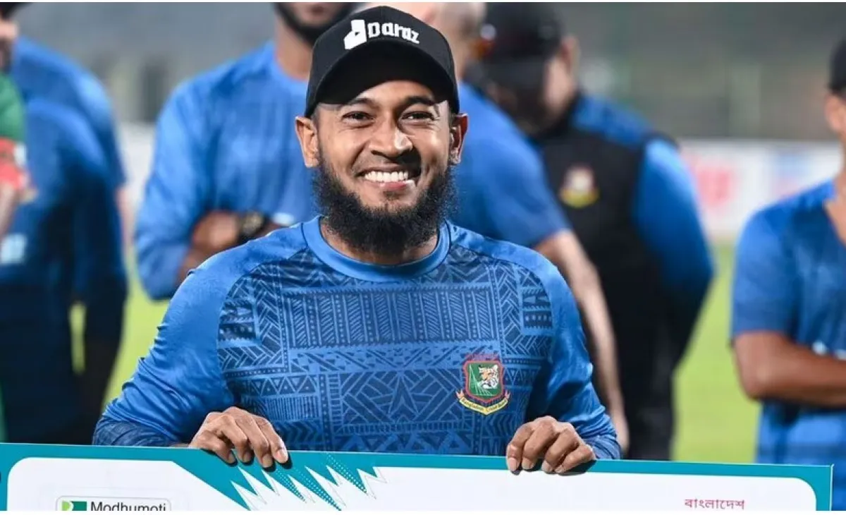 এশিয়া কাপ থেকেও গুরুত্বপূর্ণ কাজে দেশে ফিরছেন মুশফিক