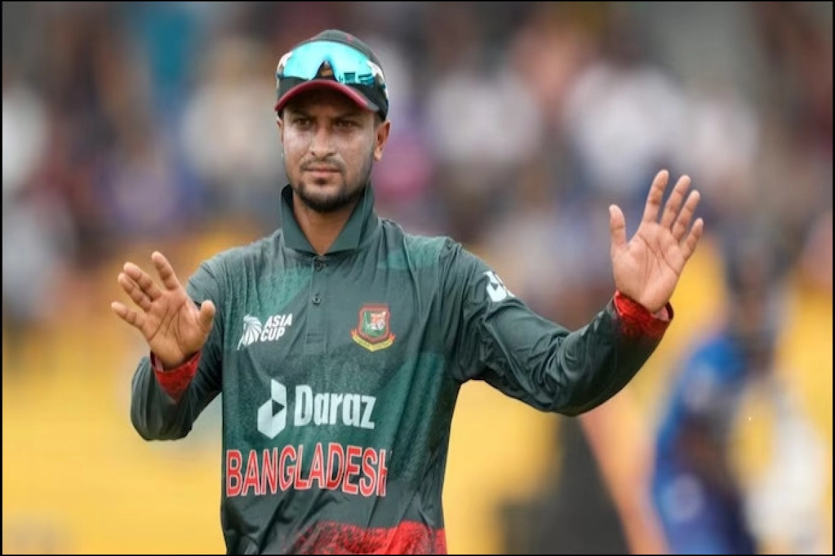 "দল থেকে সাকিব কে বের করে দেওয়া উচিত"