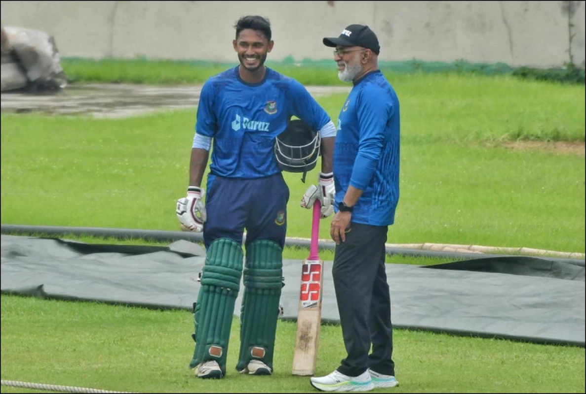 বিশ্বকাপে একের পর এক ব্যর্থতায় ক্যারিয়ার যেন শেষের পথে তামিমের