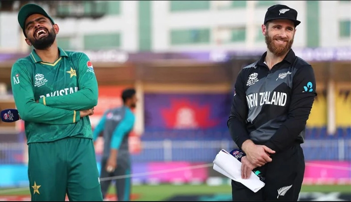 সেমিফাইনালের কিনারাই এসে তরী ডুবে যাচ্ছে নিউজিল্যান্ডের