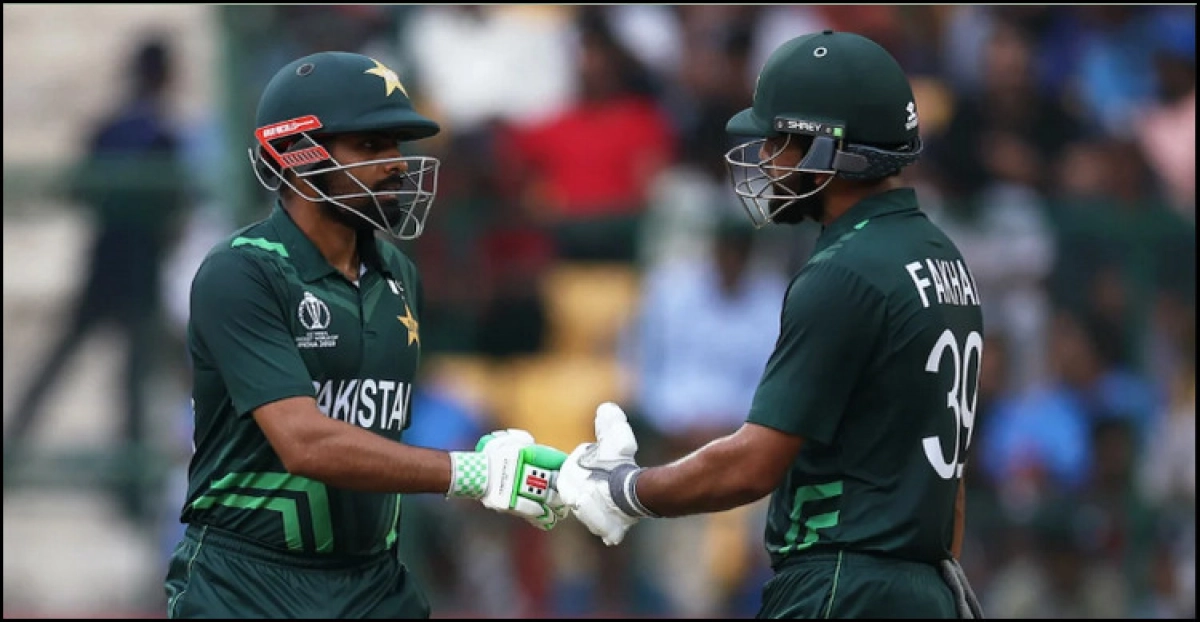 উড়ান্ত সূচনা পাকিস্তানের তবুও বিশেষ কারনে খেলা বন্ধ