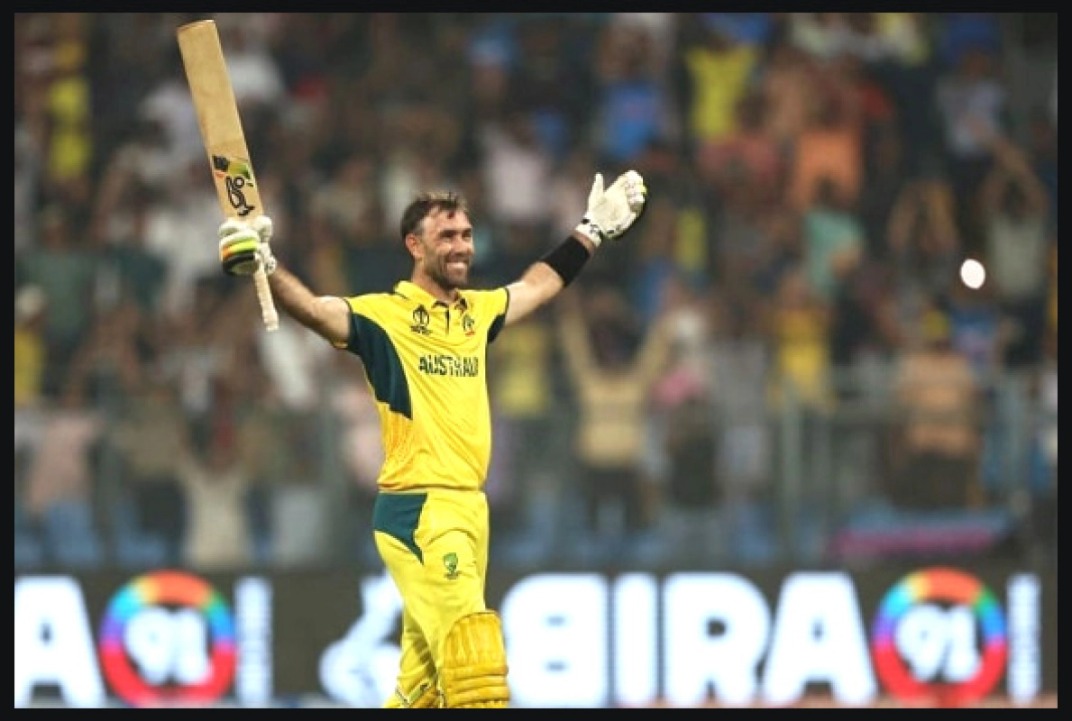 ম্যাক্সওয়েলের মহাকাব্যিক ইনিংস নিয়ে মুখ খুললেন শচীন-কোহলি